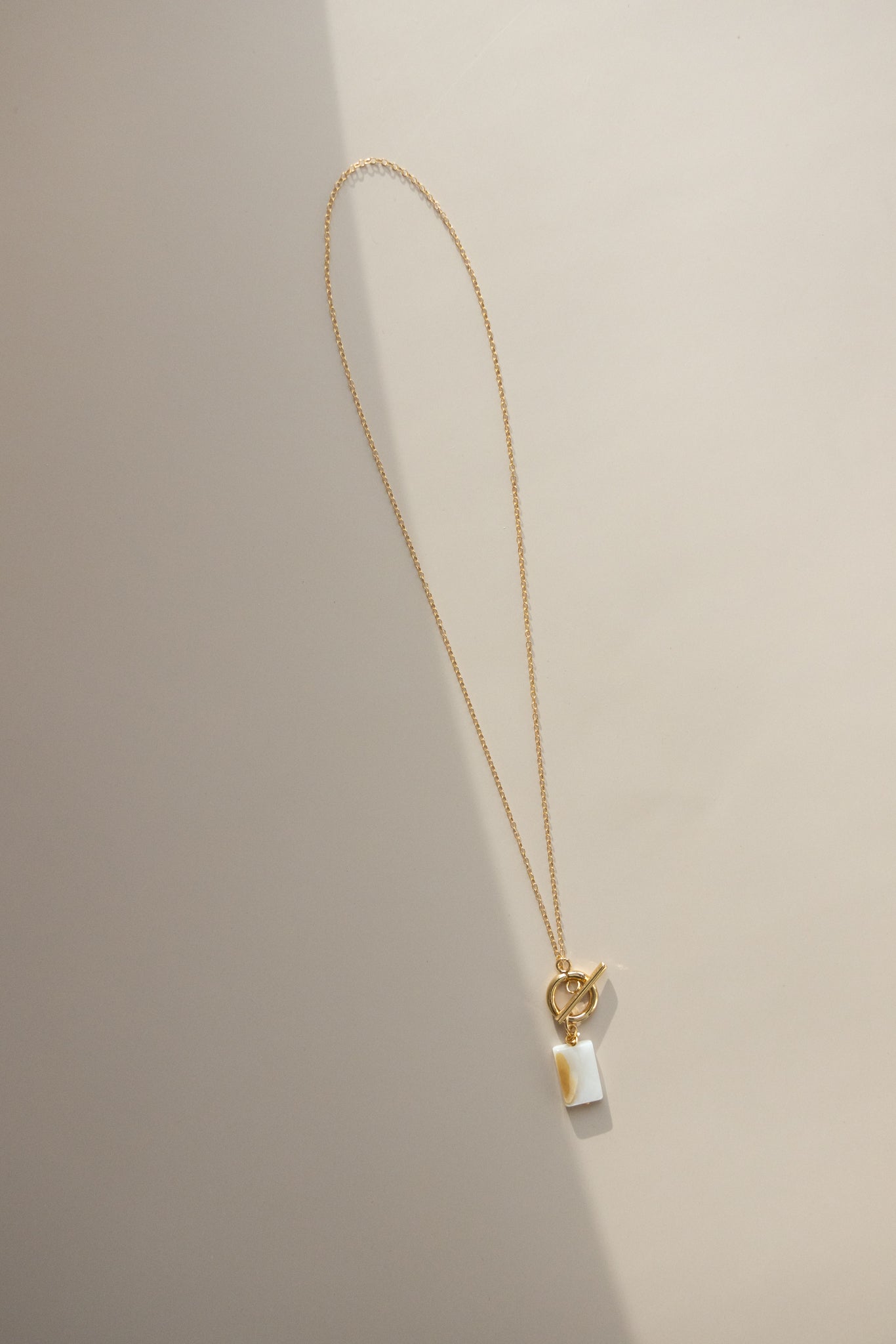 Gold Chain + Rectangle Pearl Shell