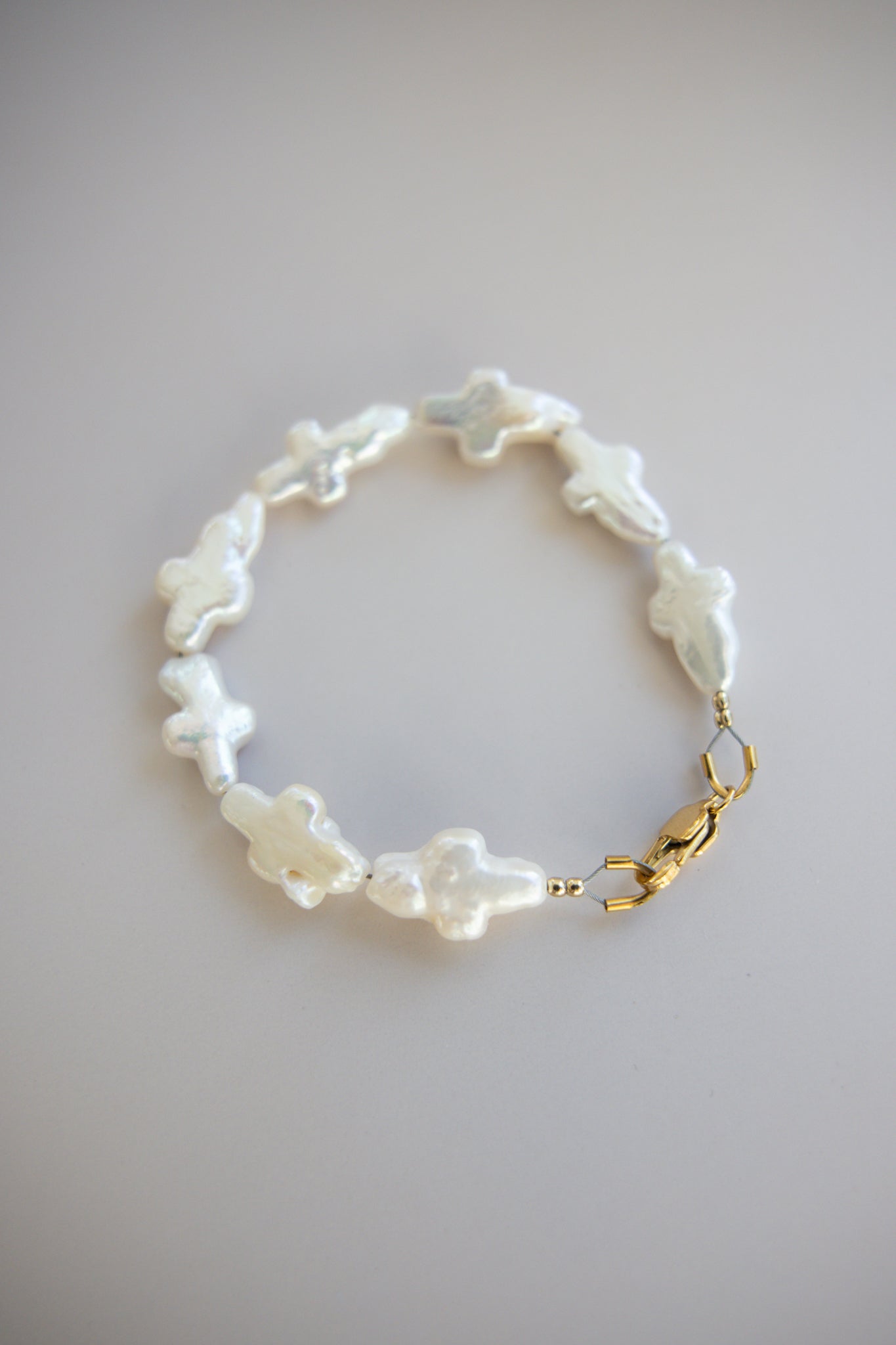 Irregular Pearl Cross Bracelet